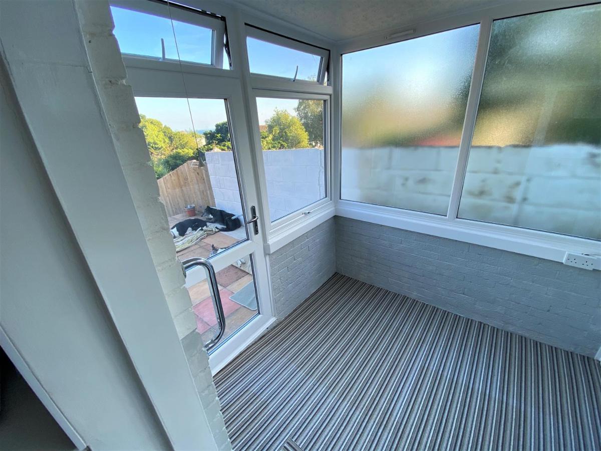 Luxury Suntrap In Private Complex St Leonards Apartment เฮสติงส์ ภายนอก รูปภาพ